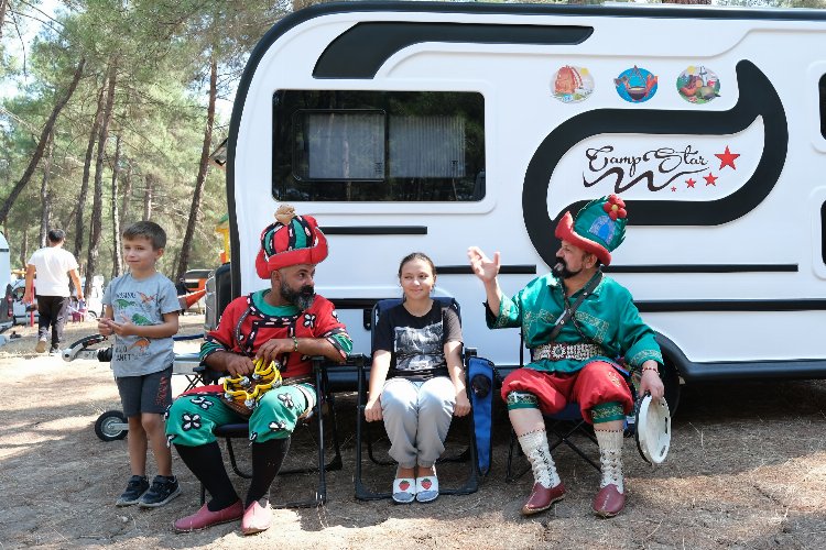 Bursa'da doğa tutkunları Karagöz Şenlikleri'nde buluştu