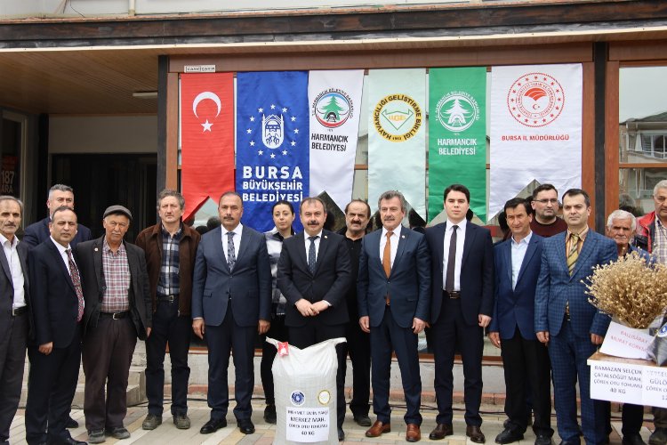 Bursa'da Harmancıklı çiftçiye 'çörek otu tohumu' desteği