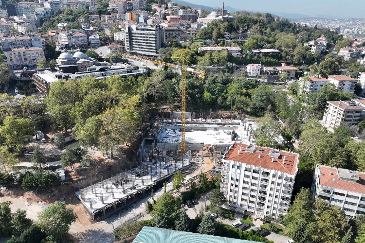 Bursa'da Havuzlu Park eski günlerine dönece