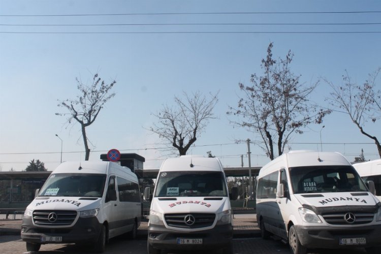 Bursa'da Mudanya minibüsçüleri çözüm arıyor! "Arabalar kendi çarkını çeviremiyor"