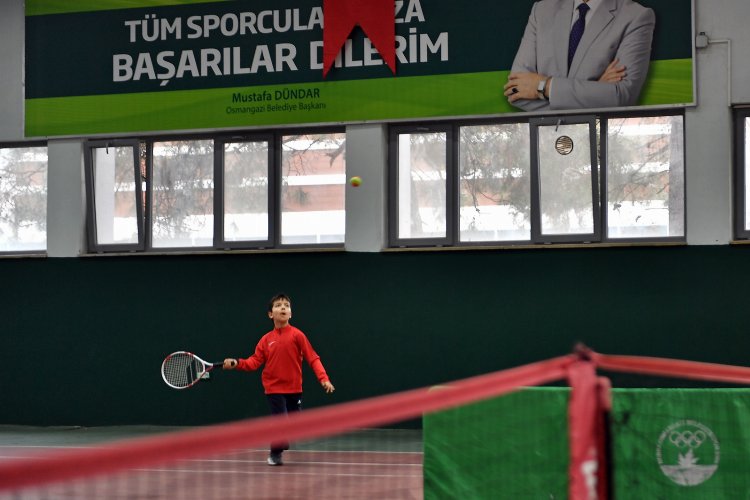 Bursa'da Osmangazi Kış Kupası’na rekor katılım