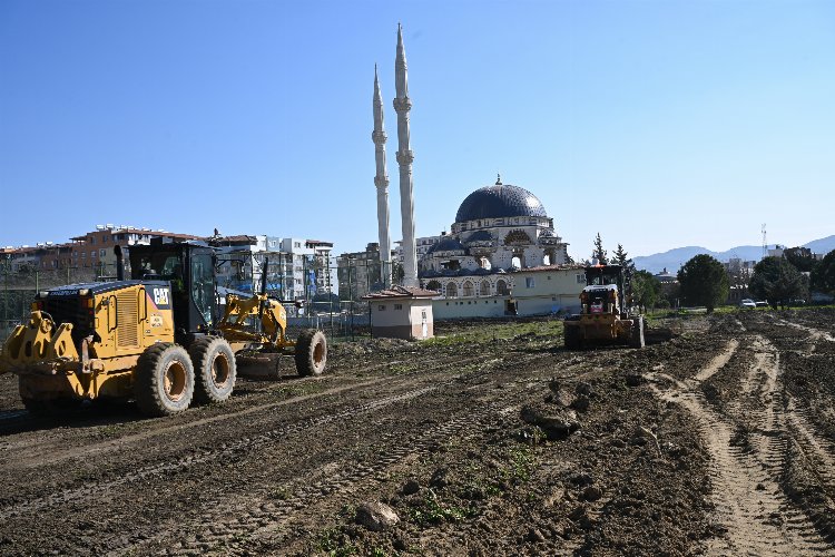 Bursa, Hatay'da barınma için kolları sıvadı