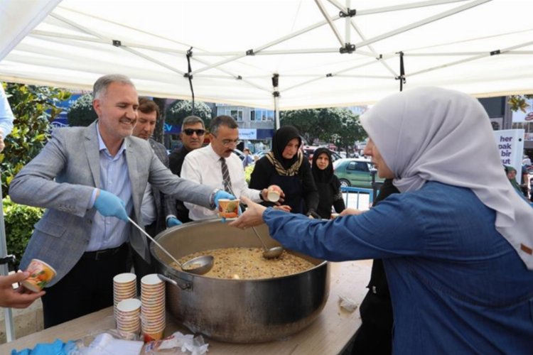 Bursa İnegöl'de kazanlar 'bereket' için kaynadı