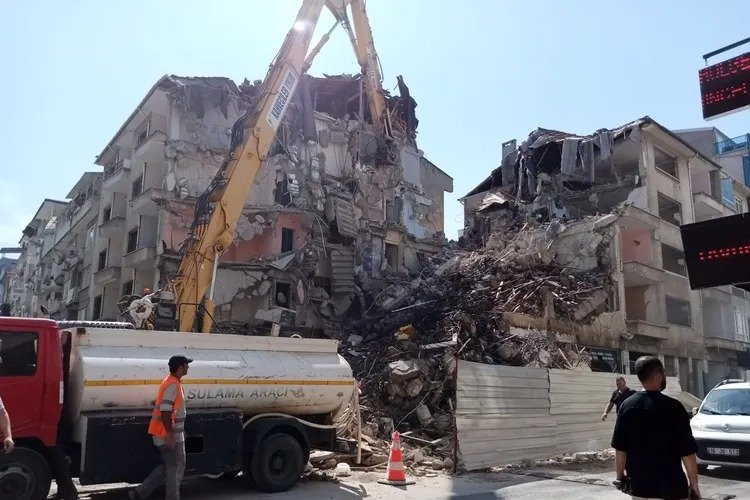 Bursa Mudanya’da kentsel dönüşüm çalışmaları devam ediyor