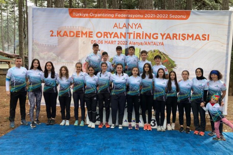 Bursa İnegöl Oryantiring sporcuları 13 madalyayla döndü