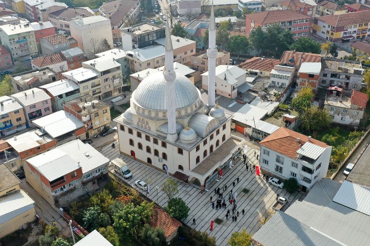 Bursa Osmangazi'de 20 yıldır çözülemeyen sorun! 300 bin vatandaşın yolu kapalı