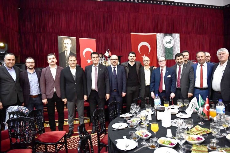 Bursa Osmangazi'de Batı Trakya camiası iftarda buluştu