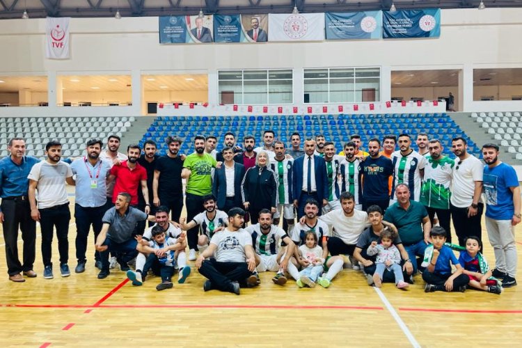 Büyük Bingöl Spor, Futsal Süper Ligi’nde yarı finalde