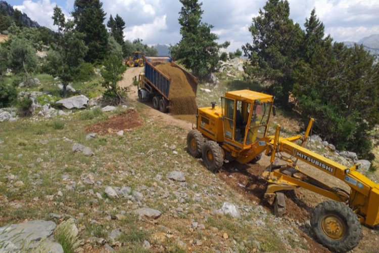 Büyükşehirden Akseki’nin yayla yollarına bakım