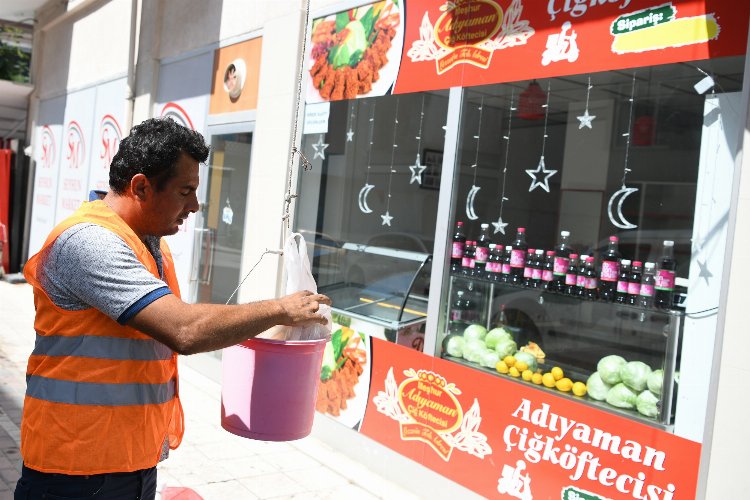 Çayırova'da ihtiyaç sahiplerine sıcak yemek dağıtımı