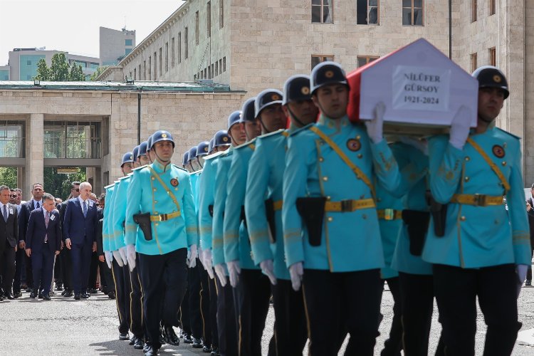 Celal Bayar'ın kızı için TBMM'de son görev