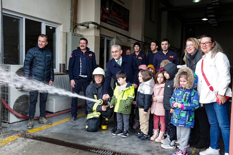 Çocukların meslek tanımasına 'Işık' tuttu