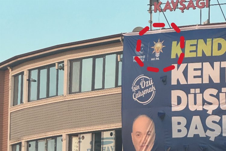 Düzce'de 'AK Parti' afişlerinde büyük hata!