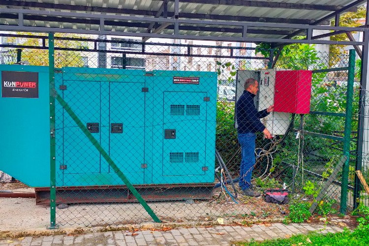 Düzce'de kabloları çalıp, nikâh salonunu elektriksiz bıraktılar