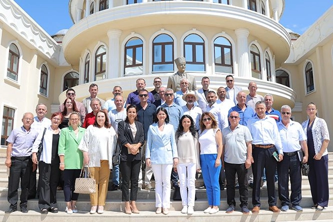 Edirne'de Başkan Akın mahalle muhtarlarıyla buluştu