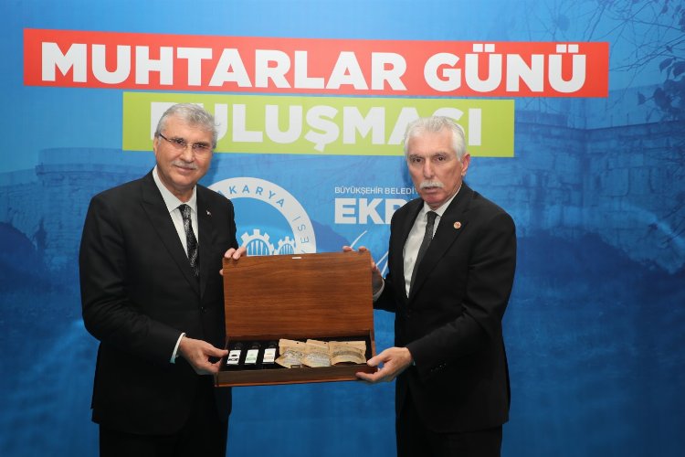 Ekrem Yüce Sakaryalı muhtarlarla buluştu