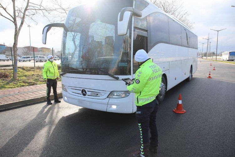 Emniyet'ten 'şehirlerarası' denetimlerde 123 araç men edildi