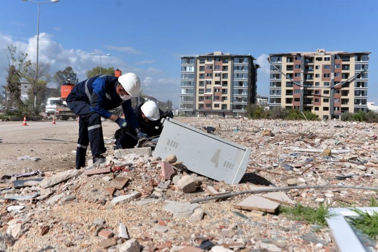 Enerjinin kahramanları UEDAŞ afet bölgesinden elini çekmiyor