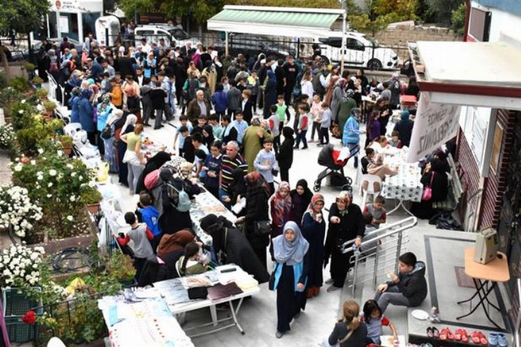 Filistin Yararına 'Hayır Çarşısı' kuruldu