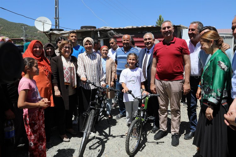 Gaziantep'te asrın felaketinden kurtuldu, YKS'de derece yaptı