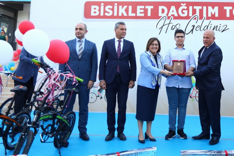 Gaziantep'te LGS birincisine ödül