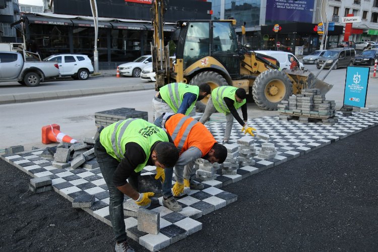 Gebze'de geniş kaldırım rahat trafik