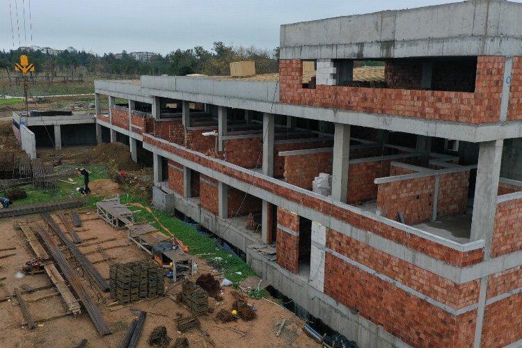 Gebze Engelsiz Yaşam Merkezi'nde çatı imalatı