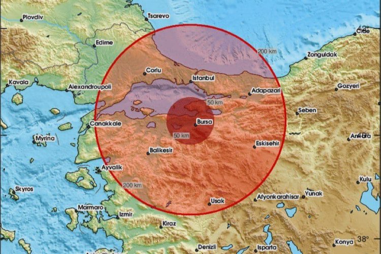 Gemlik Körfezi sallanmaya devam ediyor... AFAD: Olumsuz bir durum yok!