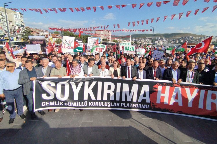 Gemlik’te Gazze’ye destek yürüyüşü