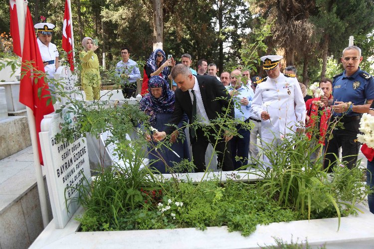 Gölcük'te şehitler dualarla anıldı