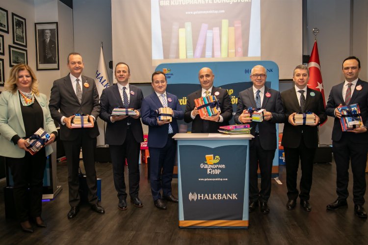 Halkbank'tan 'Gülümseyen Kitap' projesi