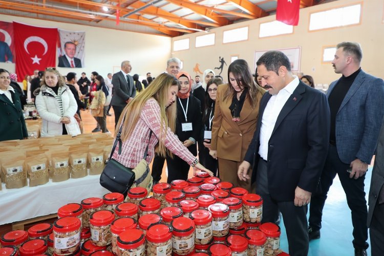 Hatay Valiliği'nin 'Hayat Hatay' markalı ürünleri raflara girdi