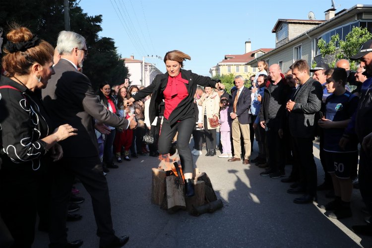 Hıdırellez coşkusu İzmit’te doyasıya yaşanıyor