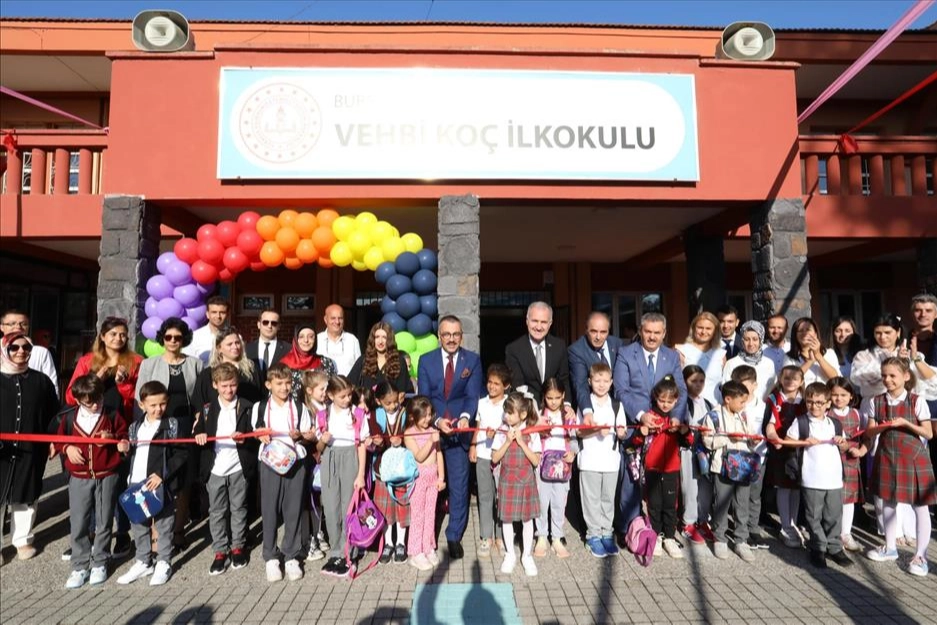 İnegöl'de ilk ders zilini protokol çaldı