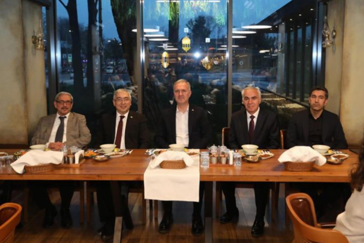 İnegöl'de nesilleri buluşturan iftar sofrası