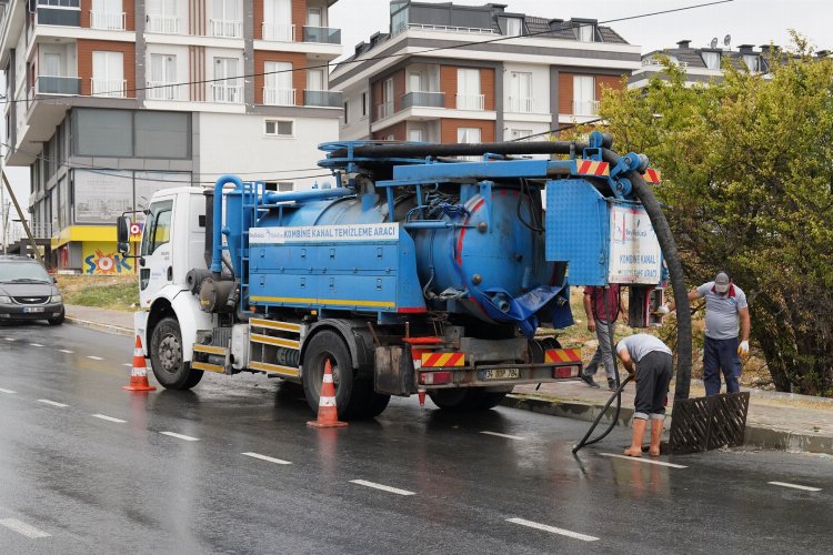 İstanbul Beylikdüzü olası taşkınlara karşı tedbirini aldı