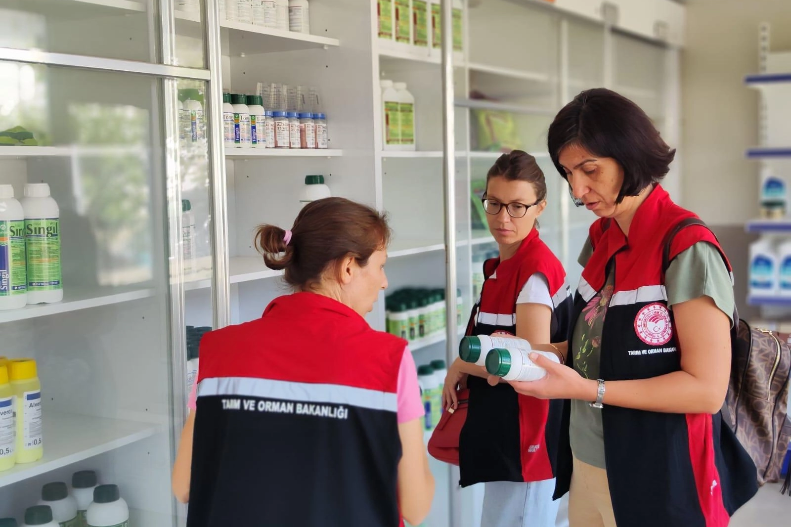 İzmir'de eş zamanlı bayi denetimi