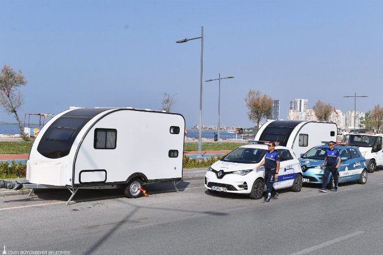 İzmir'de karavan park alanı mesaisi