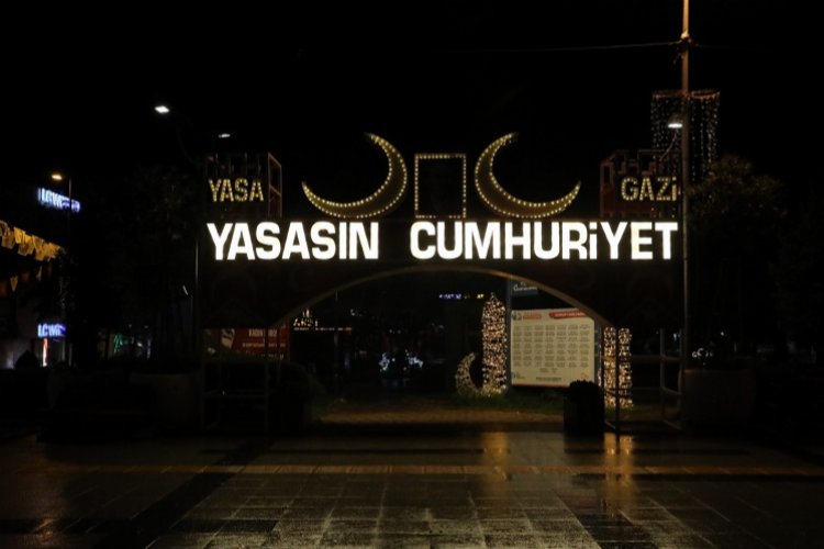 İzmit Belediyesi'nden 100. yıla özel efsane hareket