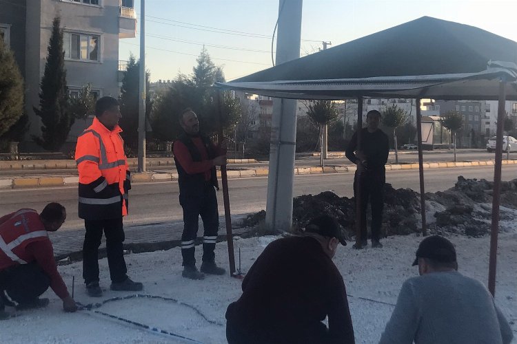 İzmit Belediyesi'nden Adıyaman'a kıl çadır