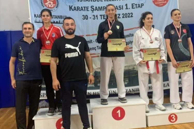 İzmit Belediyesporlu Melike gümüşü kaptı