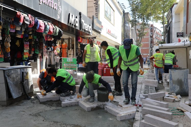 İzmit İstiklal'de mesai sürüyor