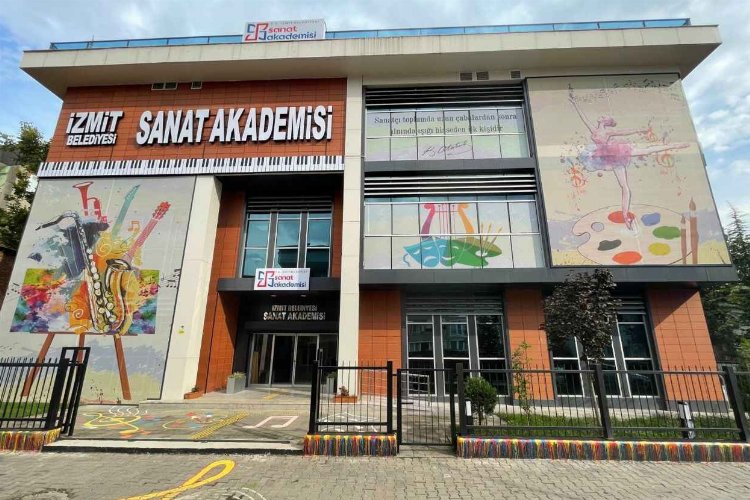 İzmit Sanat Akademisi'nde tiyatro seçmeleri tamamlandı