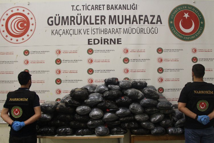 Kapıkule'de 133 kg esrar yakalandı