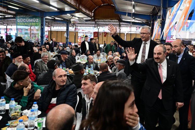 Karacabey'de gönülleri buluşturan iftar sofrası