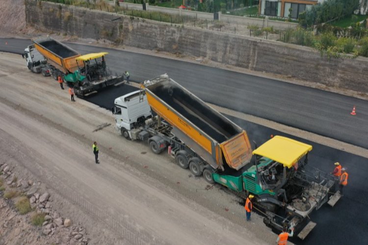 Kayseri Büyükşehir'den 35 milyonluk yol