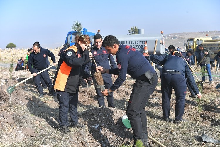 Kayseri Büyükşehir'den 5 bin fidan