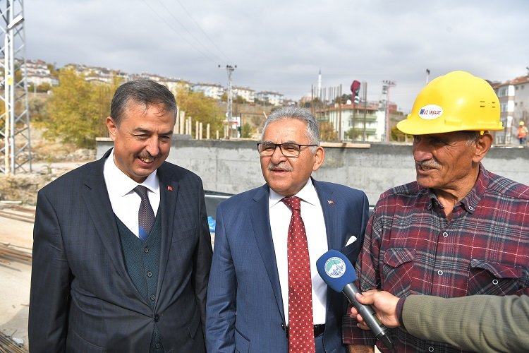 Kayseri Büyükşehir'den 'Yeşilhisar'a havuz müjdesi