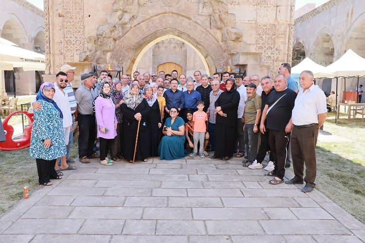 Kayseri'de 'Doktor Başkan'dan gönüllere dokunan projeler