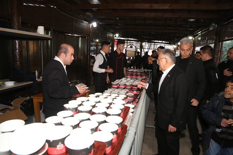 Kayseri'de 'Muhabbet' dolu iftar keyfi